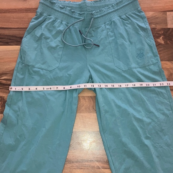 UV Skinz Everyday Wide Leg Pants River Women’s Sz M Smocked Drawstring Waist - Picture 7 of 10